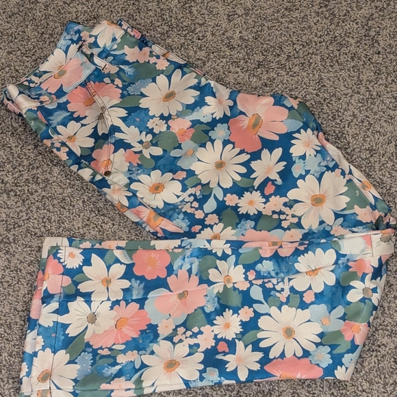 SHEIN Pants - Shein XS (4-6) Floral Blue Daisy Print Flare Pants